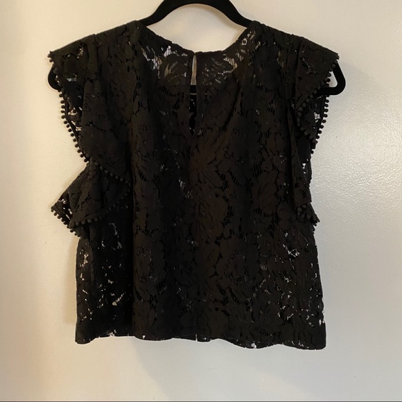 Black Lace Crop - Picture 7 of 8